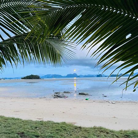 Sunrise House Hotel เกาะยาวน้อย ภายนอก รูปภาพ