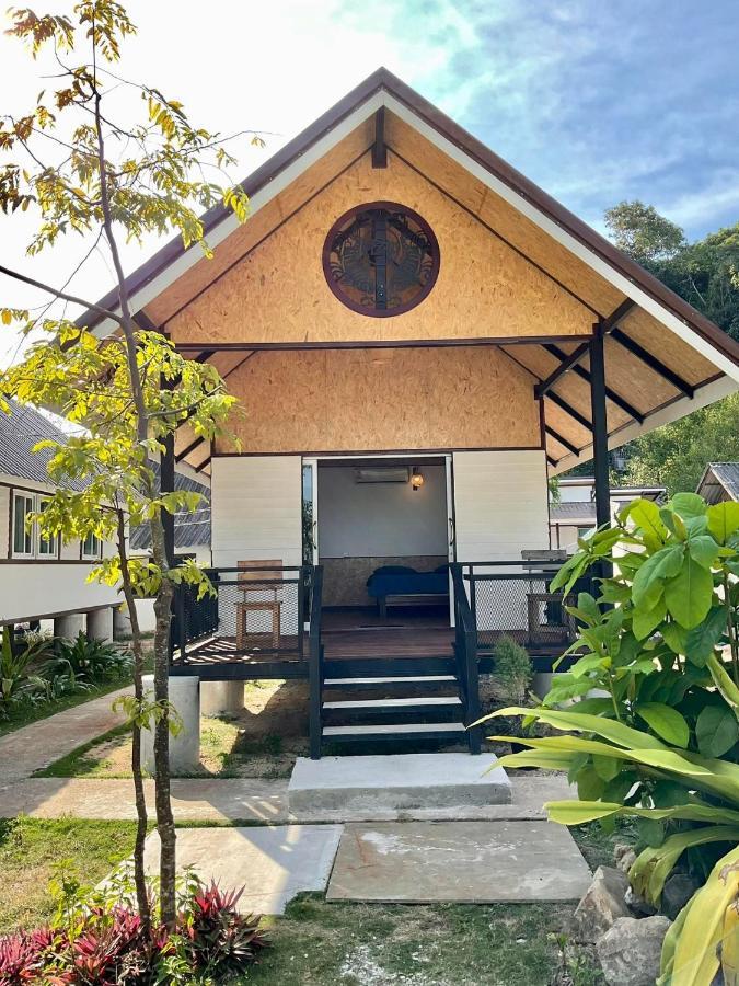 Sunrise House Hotel เกาะยาวน้อย ภายนอก รูปภาพ