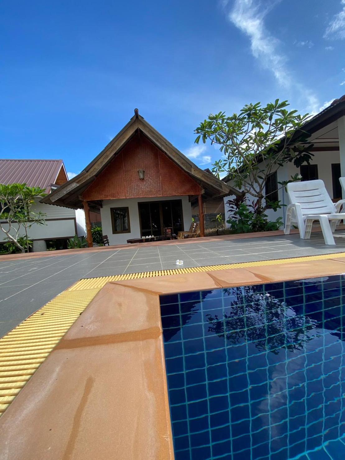 Sunrise House Hotel เกาะยาวน้อย ภายนอก รูปภาพ